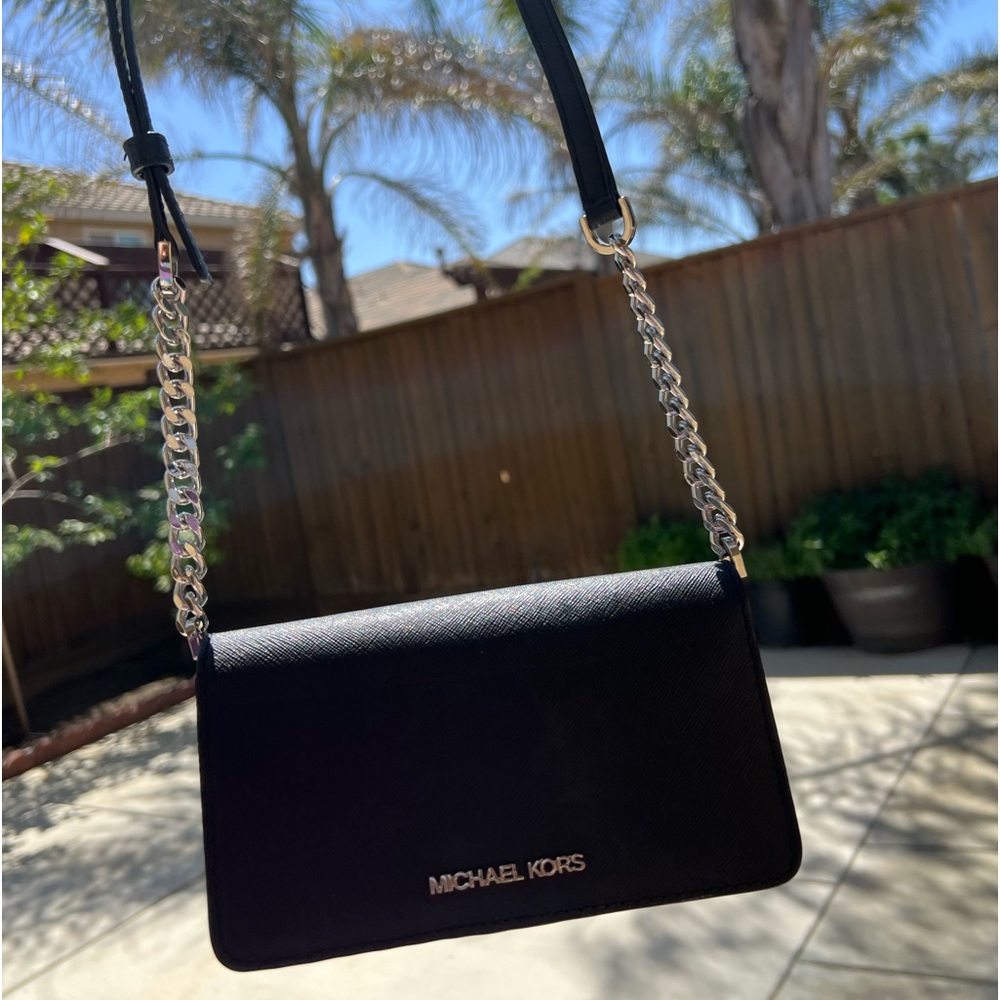 michael kors removable straps wallet